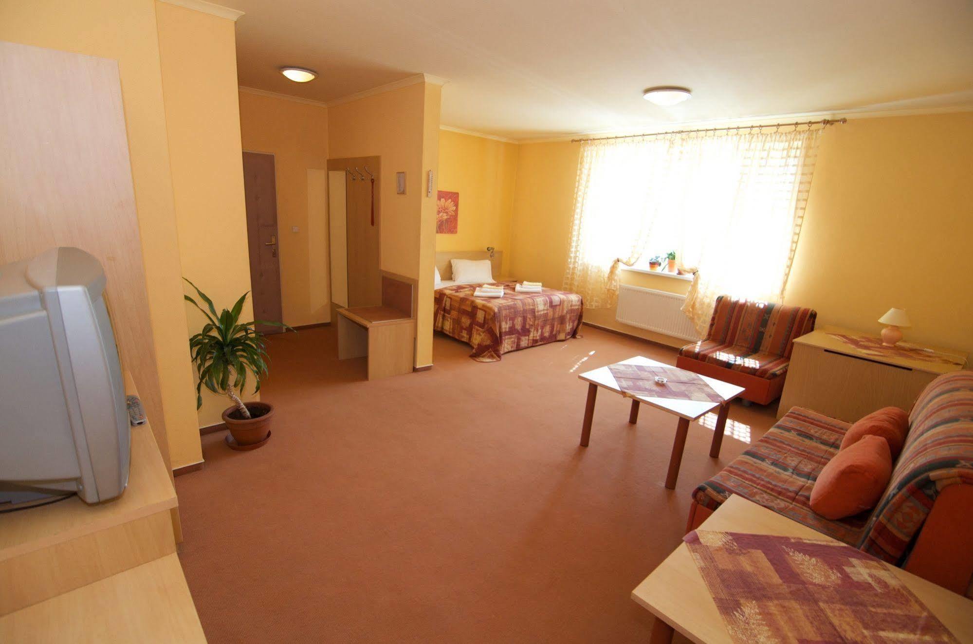 Hotel Steve Liptovský Mikuláš Exteriér fotografie
